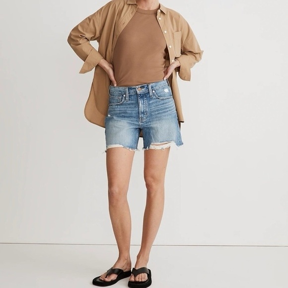 NWT Madewell Relaxed distress Mid-Length Denim Shorts 5” NJ055